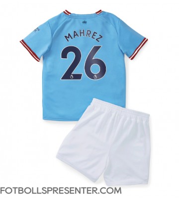 Manchester City Riyad Mahrez #26 Hemmatröja Barn 2022-23 Kortärmad (+ korta byxor)